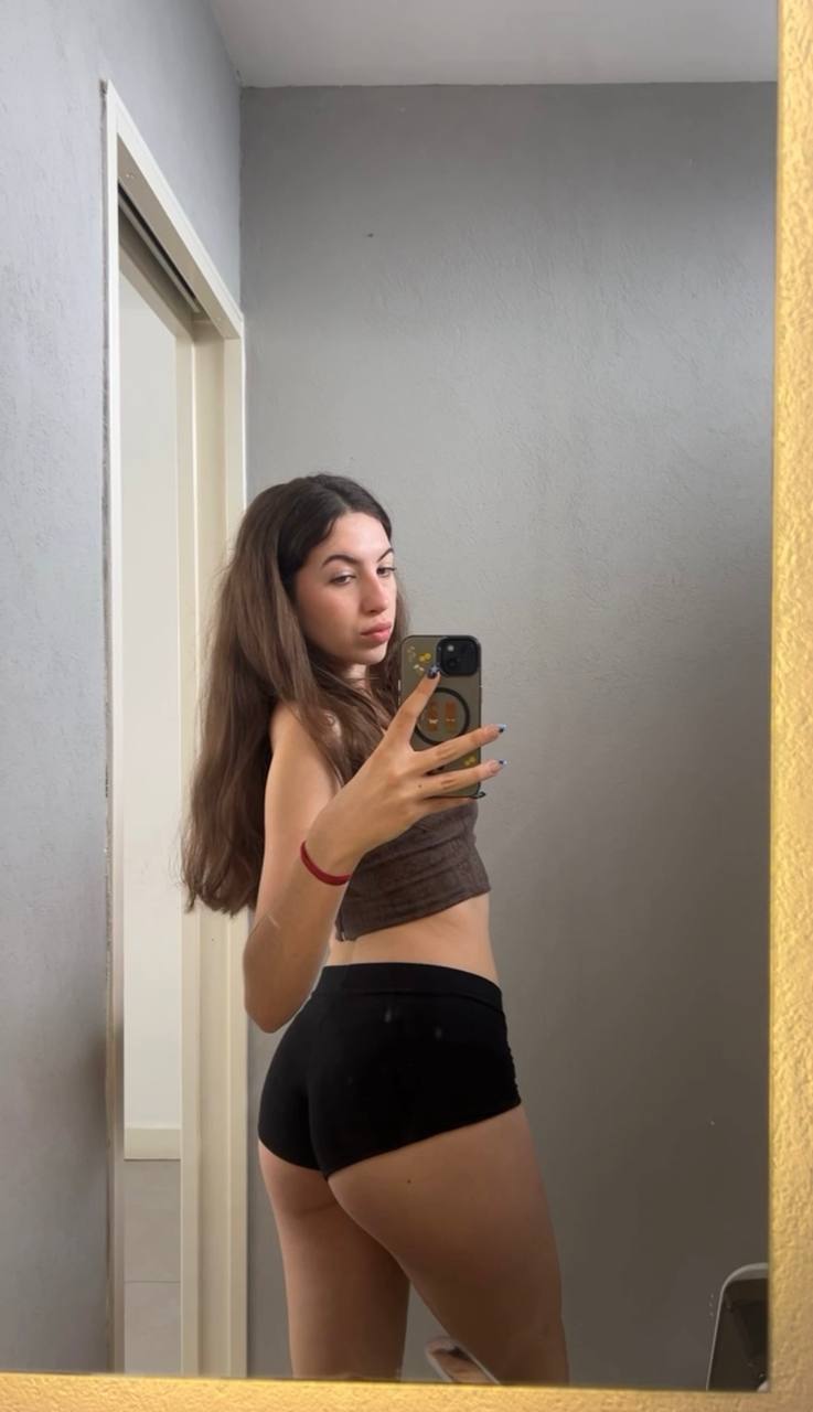 Amber in her underwear in Prague