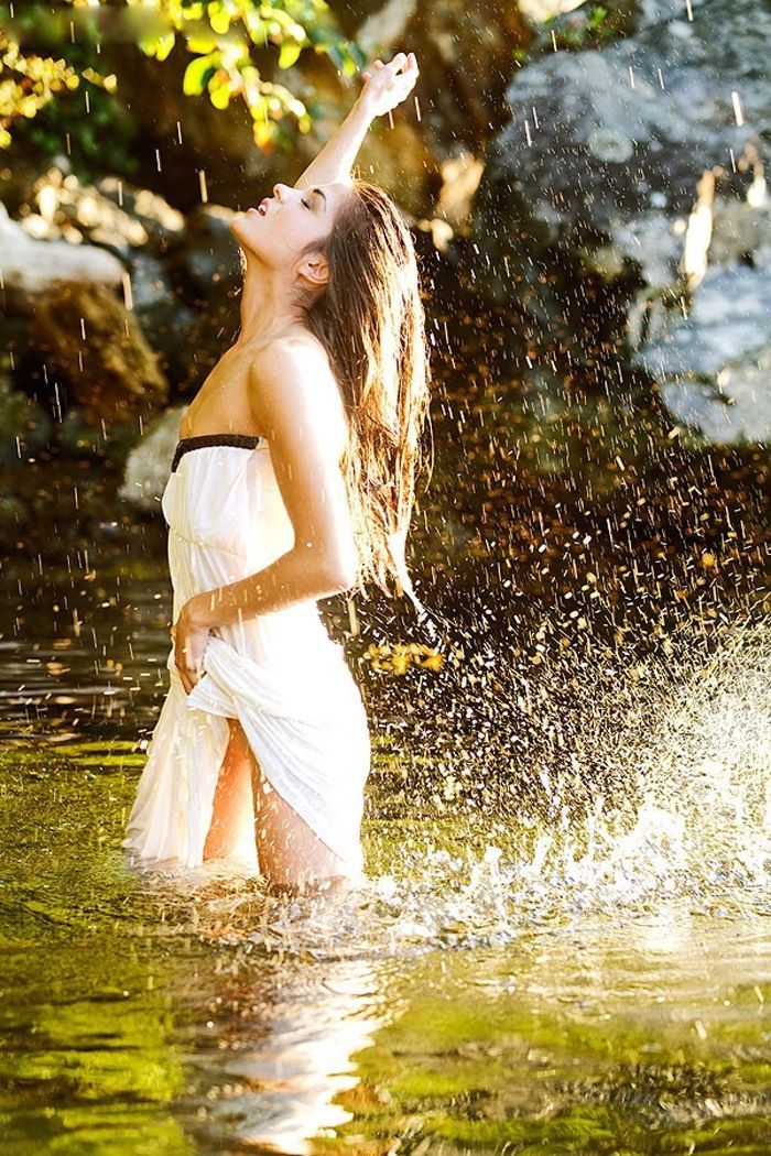 Marie Avgeropoulos in Prague