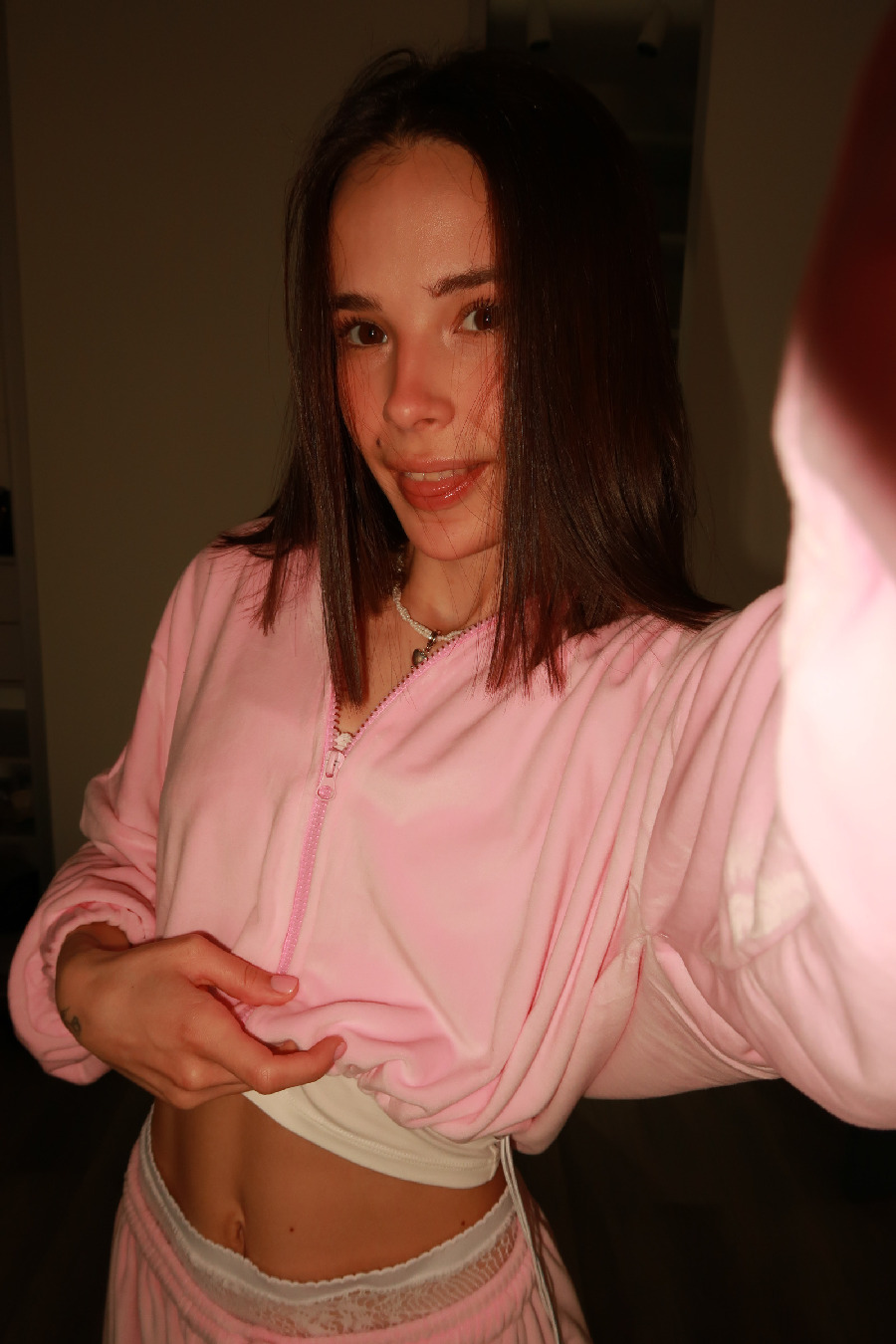 Tina brings the glow — live moments in Prague